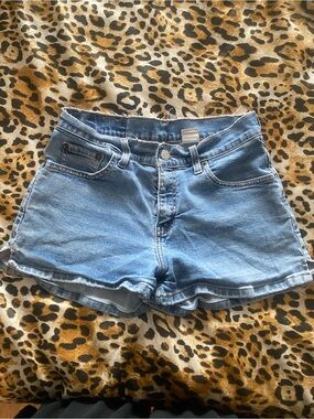 Cute Vintage Levi’s Jean Shorts